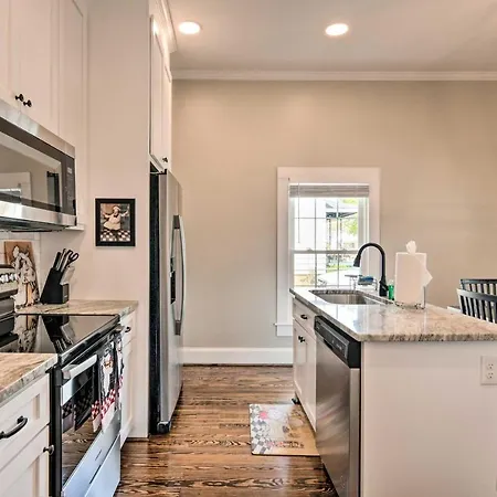 Ideally Located Penne Place With Deck And Grill Greenville Exterior photo